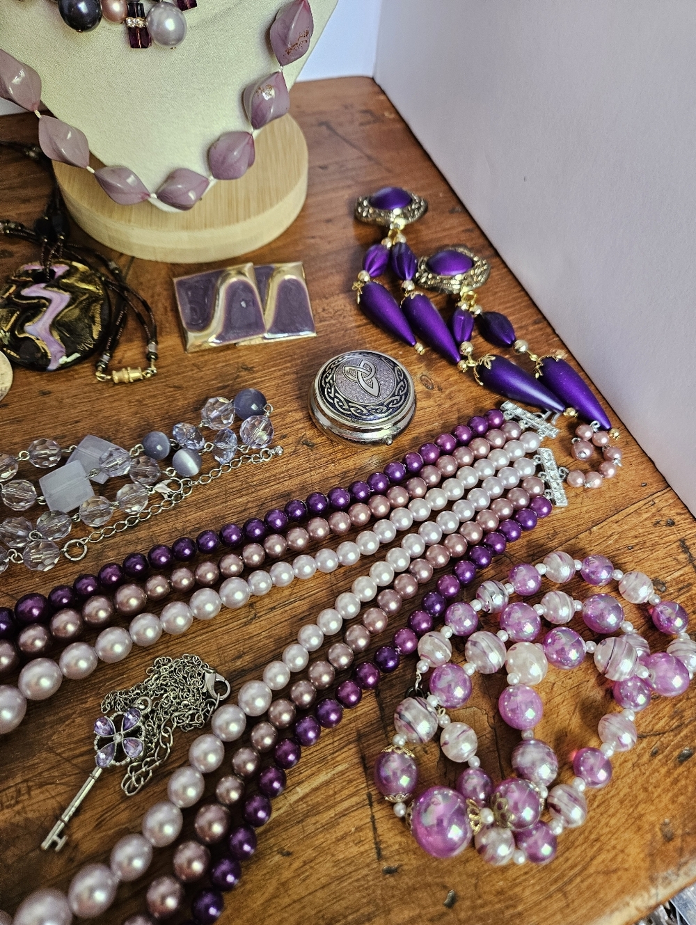 Large Purple Estate Jewelry Lot Vintage To Modern Assorted Wearable Violet - Picture 7 of 15